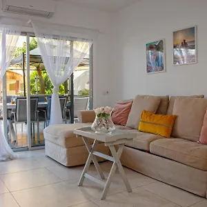 https://happy-space-apartment.in-canary-islands.com
